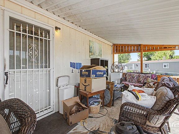 5th image of 2015 6th Ave Spc 130