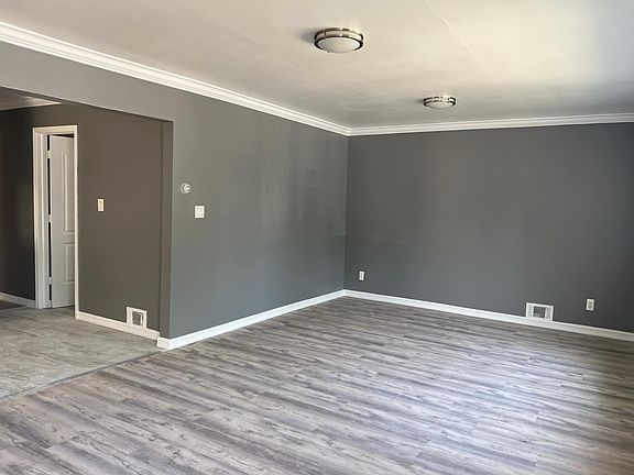 5th image of 163-71 Mathias Ave Floor 1