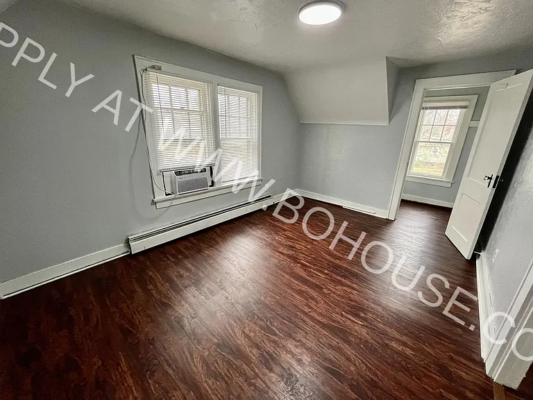 3018 McArthur Dr — Photo 7