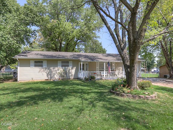 3rd image of 1209 Craig Dr