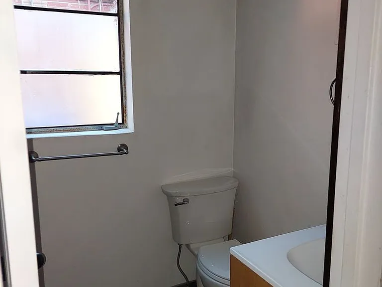 875 Tallac Ave #B — Photo 6