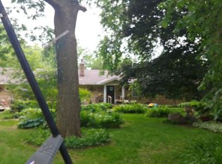 11551 Riverview Rd, Eden Prairie, MN 55347