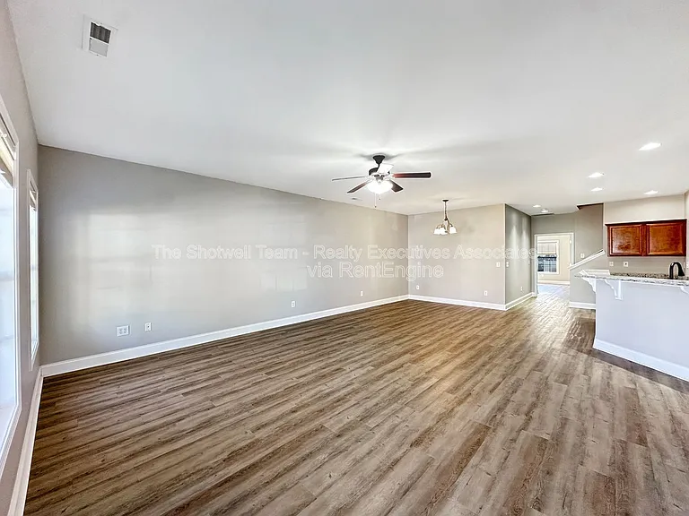 132 Hardinberry St — Photo 17