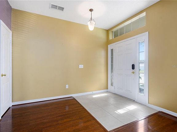 2nd image of 204 Cabana View Way