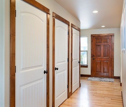 4th image of 4493 Glenwood Dr