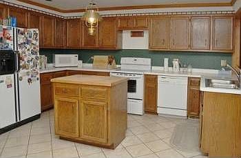 5th image of 760 Creek Bend Dr
