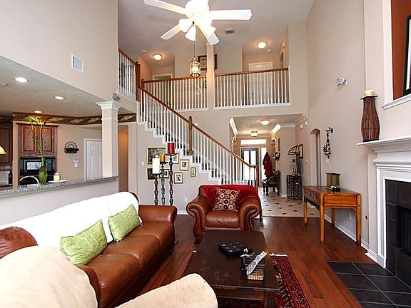 5th image of 7910 Highland Green Ct