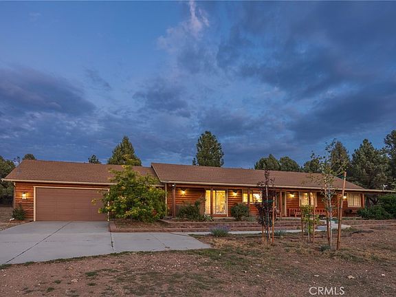 2nd image of 46531 Arastre Ln