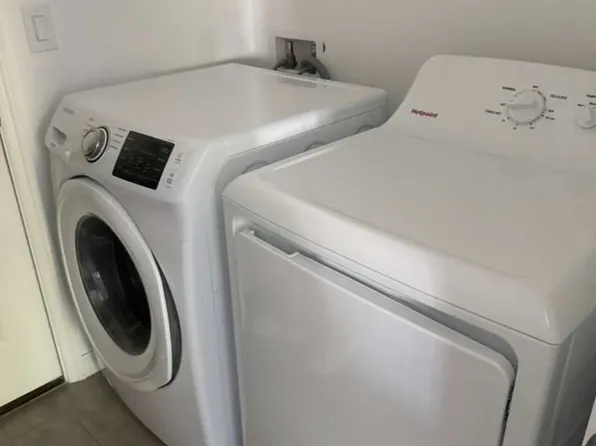 2925 NE 6th Ave, Cape Coral, FL 33909