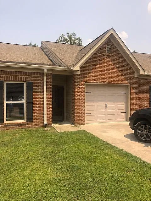 47 Highland View Ln