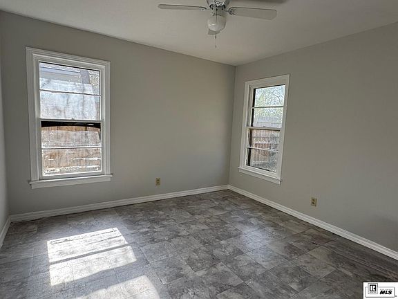 5th image of 208 Conella St