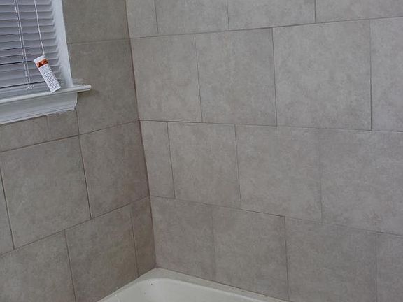 bathroom on 2nd fl