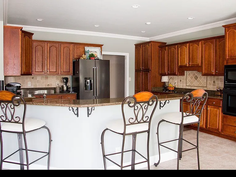 1834 Deerhaven Ln — Photo 13