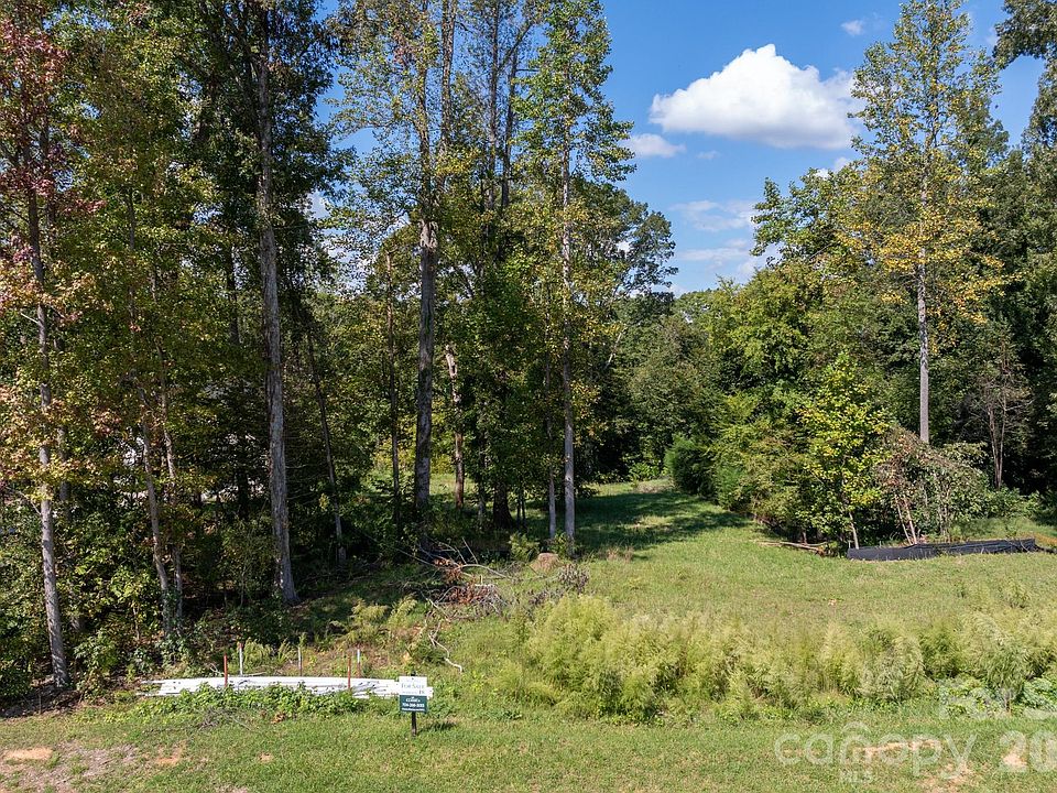 1st image of 1215 Featherton Dr #18