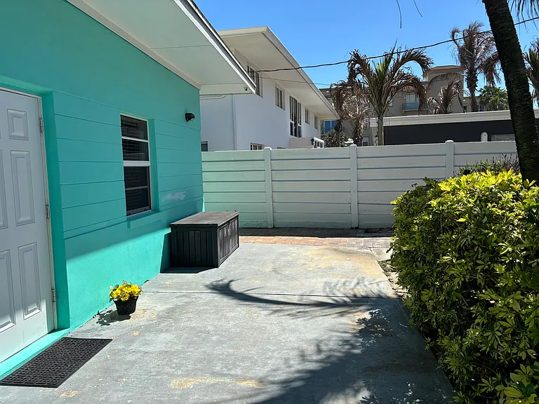 S Atlantic Ave — Photo 11