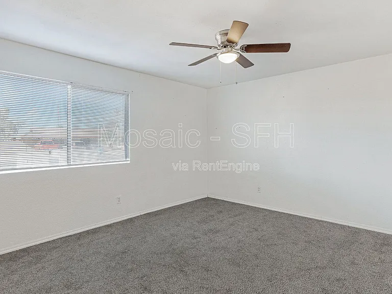 3810 N Maryvale Pkwy #1050 — Photo 8