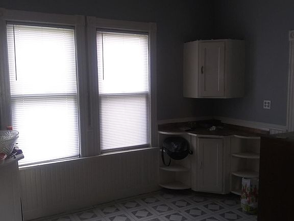 4th image of 635 W Center St #637