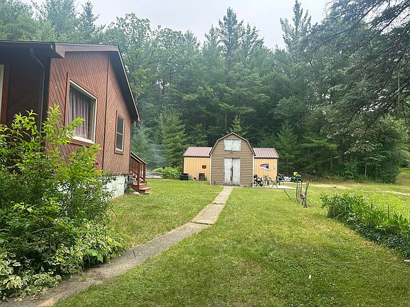 3rd image of 1423 Cauchy Rd