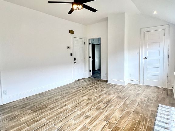 4th image of 427 Centre St #3