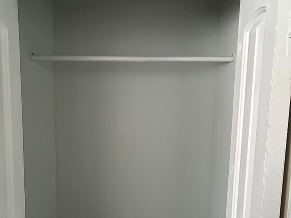 3rd image of 1529 S Homan Ave #1