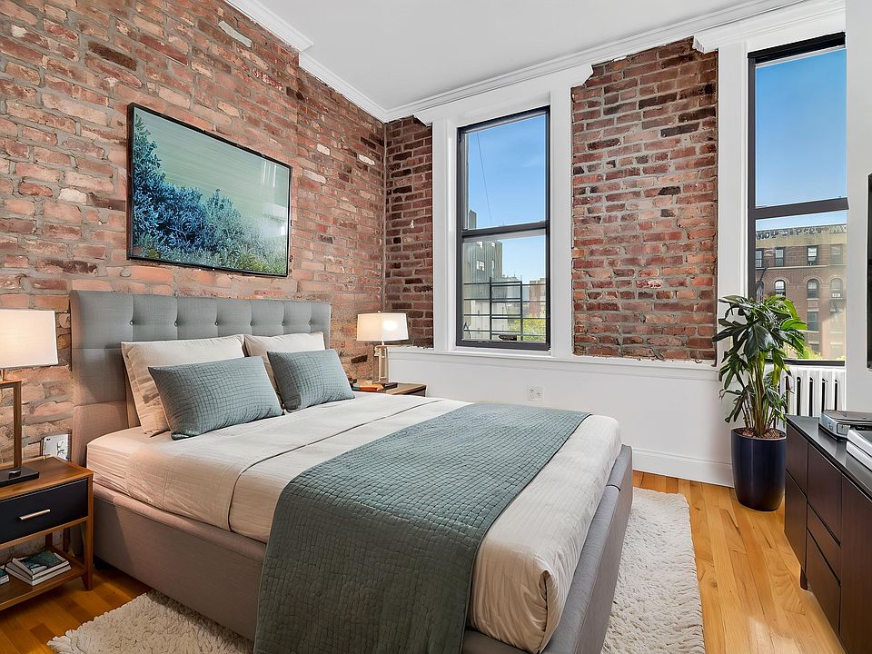 1st image of 129 Orchard St APT 15