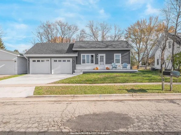 303 S 1st Ave, Winneconne, WI 54986