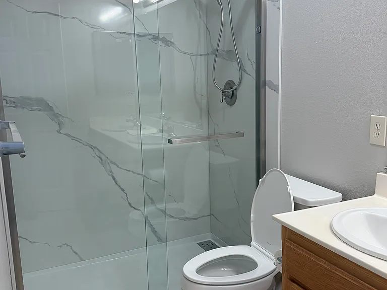 2nd bathroom walk-in shower