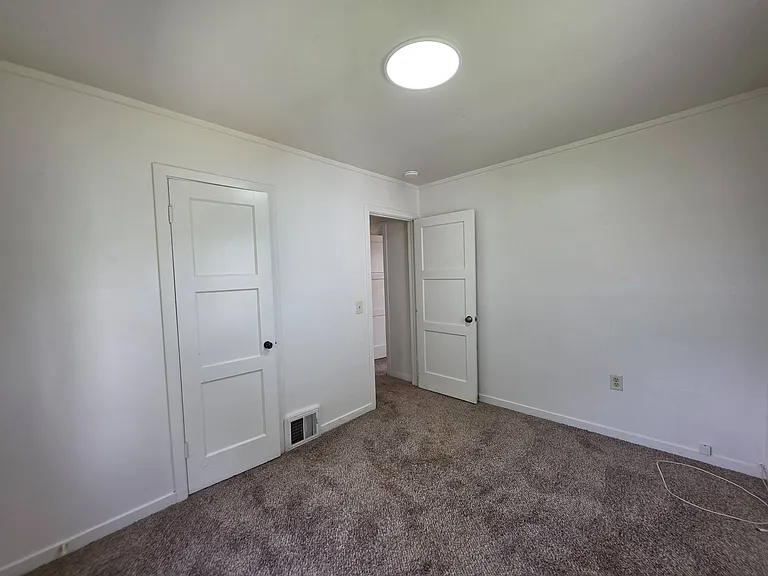 1206 Putnam St — Photo 17
