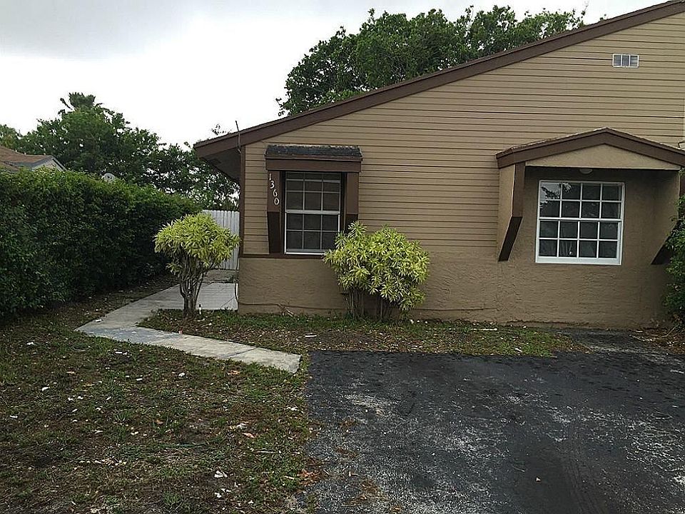 1st image of 1360 SW 71st Ter
