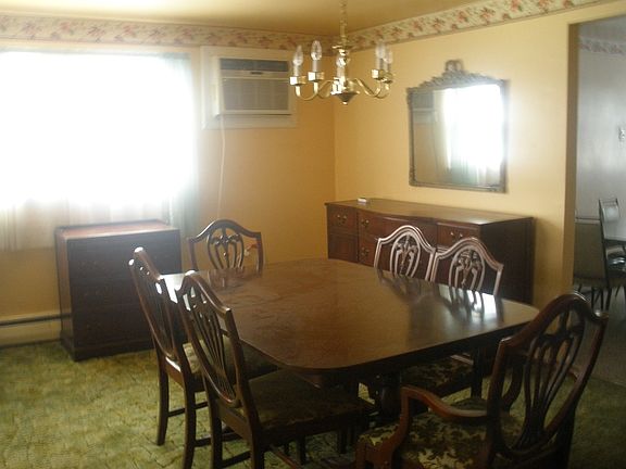 Dining Rm