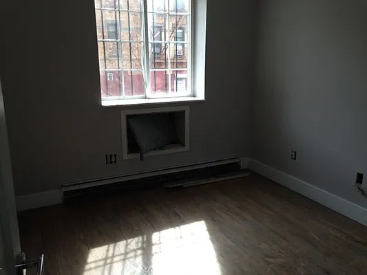 Rented by Premier Metro Realty Corp | media 2