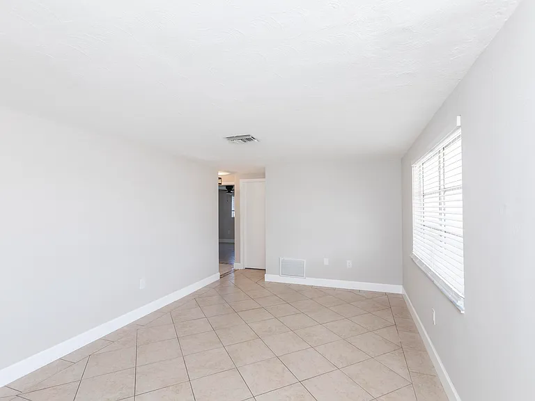 5004 Odyssey Ave — Photo 6