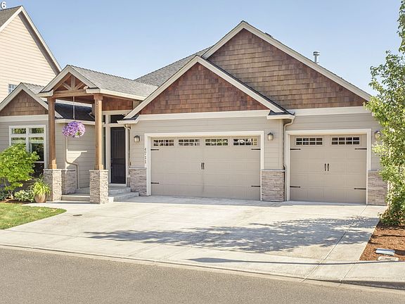 2nd image of 4711 NE 126th Cir