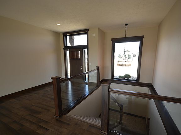 5th image of 6720 Prairie View Ct