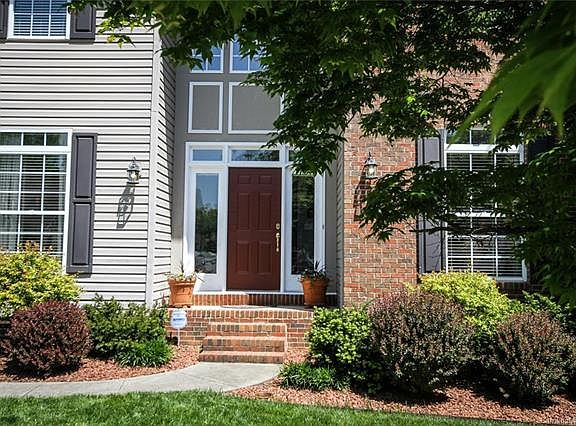2nd image of 2525 Macie Glen Ct