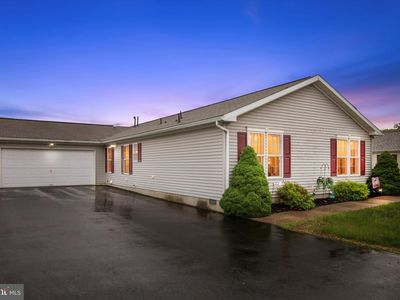 81 Random Rd, Douglassville, PA, 19518