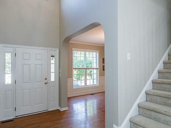 3rd image of 5201 Grandhaven Dr
