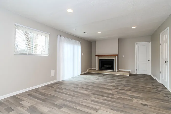 9153 Yorkridge Dr — Photo 4