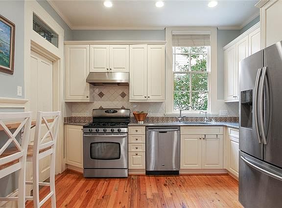 5th image of 7814 Burthe St