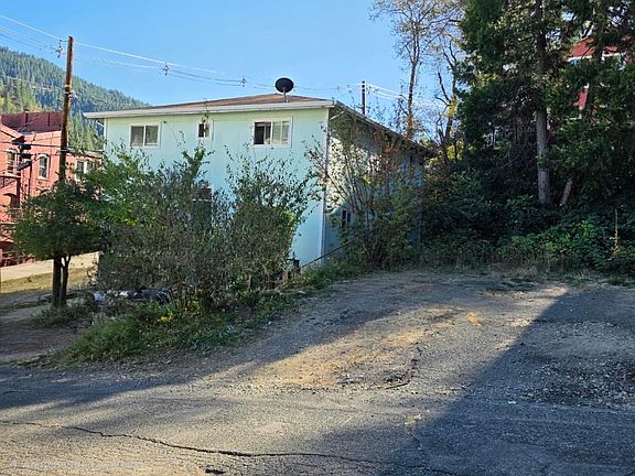 2nd image of 4300 Pine St