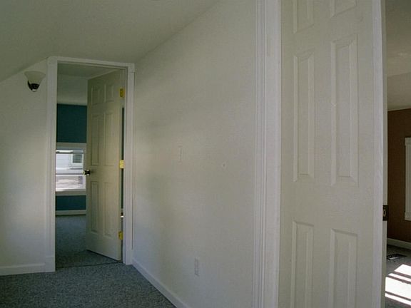 5th image of 12 W Liberty St