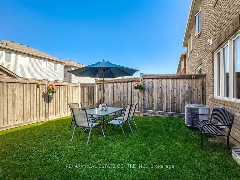 370 Cavanagh Ln — Photo 17