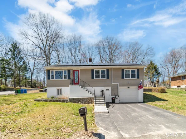 327 Lakeside Boulevard West, Waterbury, CT 06708