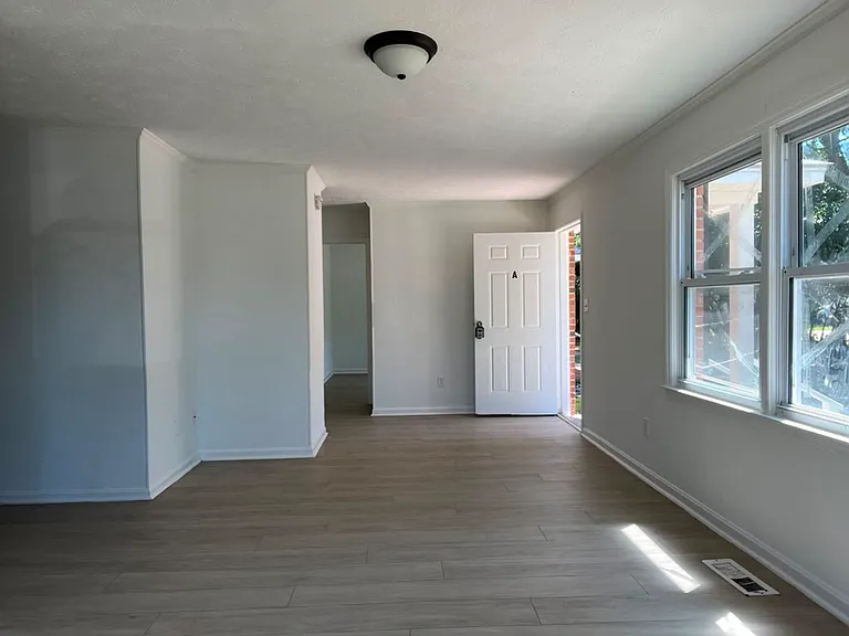 610 37th Ave N #A — Photo 7