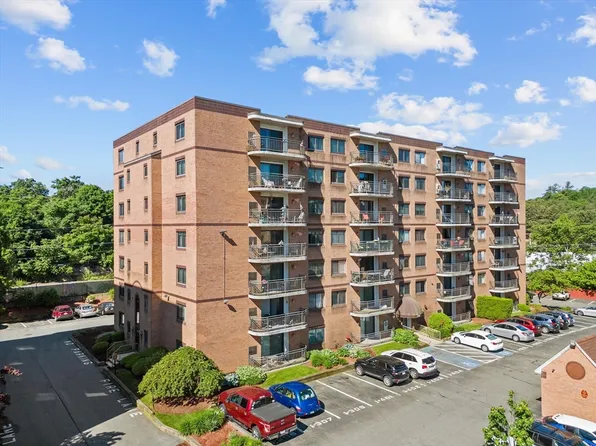 198 Locust St APT 208, Lynn, MA 01904