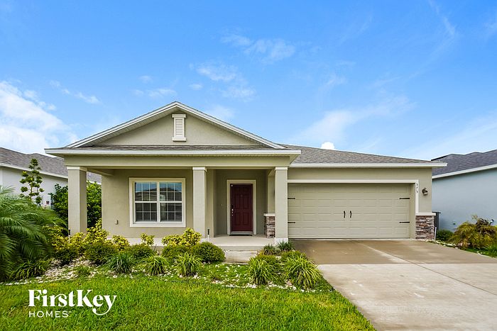 1st image of 575 Meadow Bend Dr