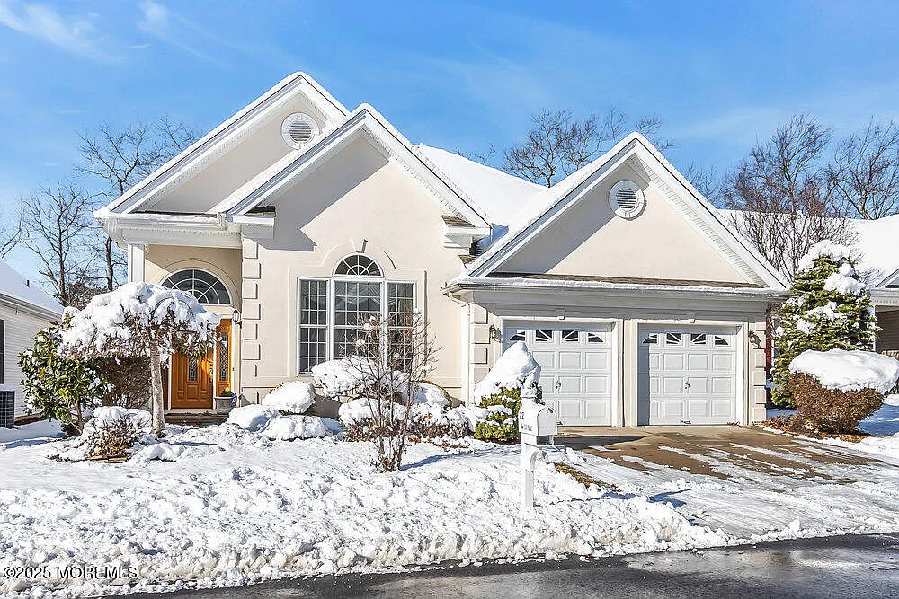 22 Bay Hill Road photo 1