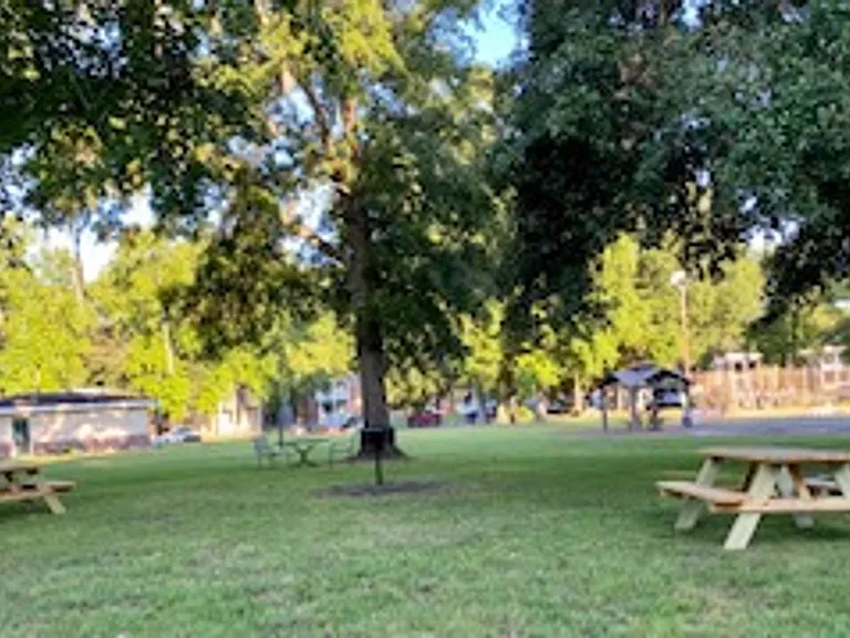 Donaree Village — Photo 10