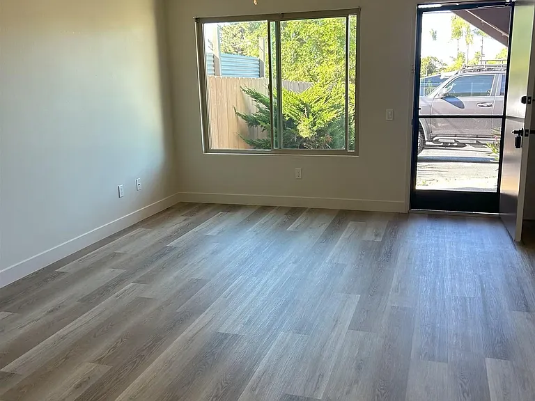 225 Melrose Ave #1 — Photo 6
