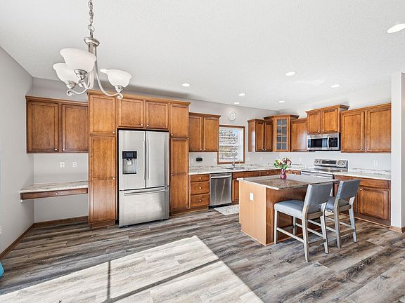 4th image of 7000 Jenks Dr